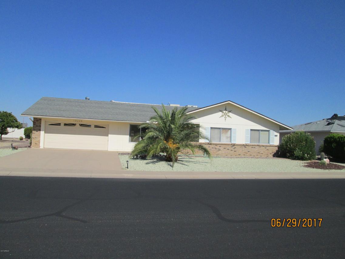 19226 N Welk Dr., Sun City, AZ 85373