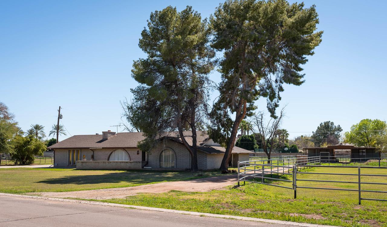 1605 E Calle De Caballos, Tempe, AZ 85284