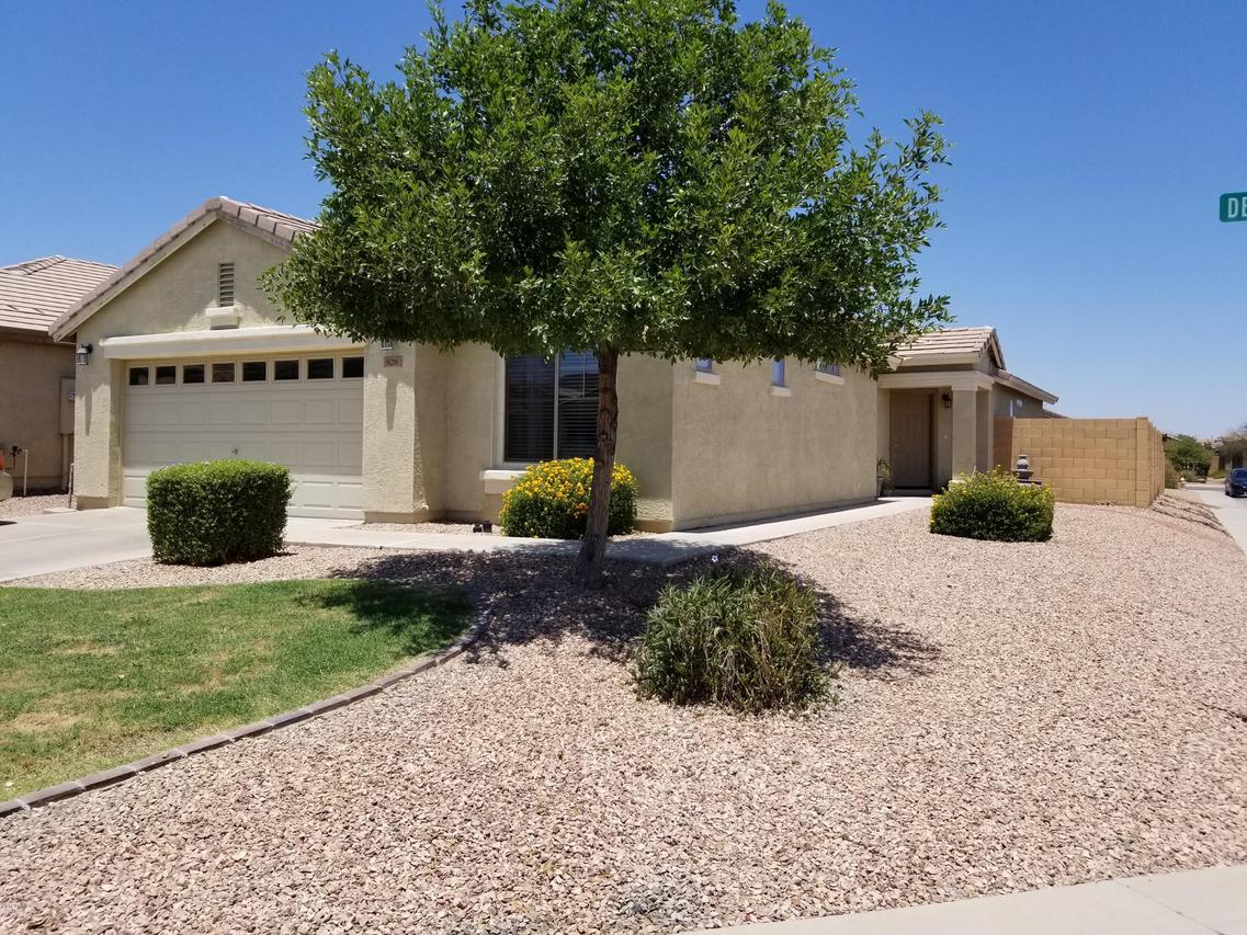 928 W Desert Hills Dr., San Tan Valley, AZ 85143