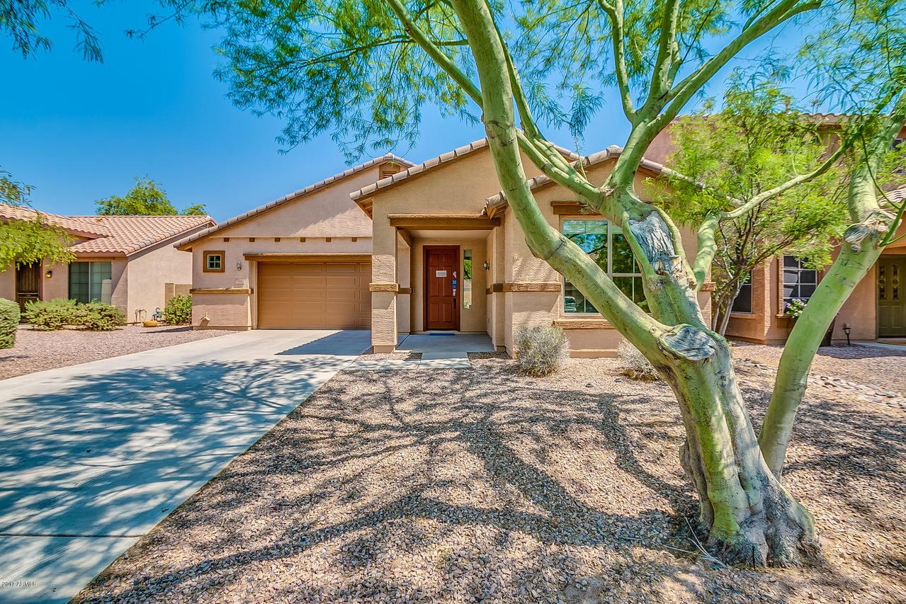 584 E Harvest Rd., San Tan Valley, AZ 85140