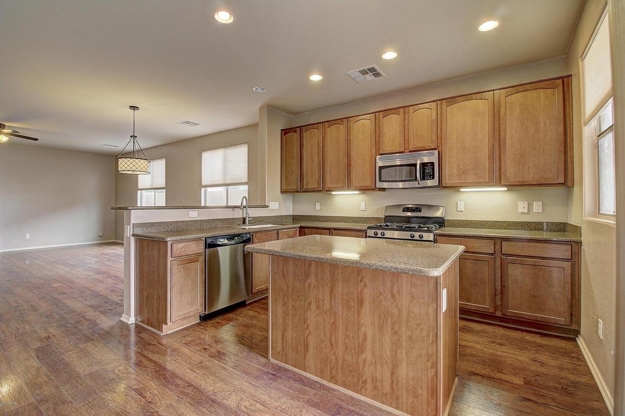 499 E Trellis Rd., San Tan Valley, AZ 85140