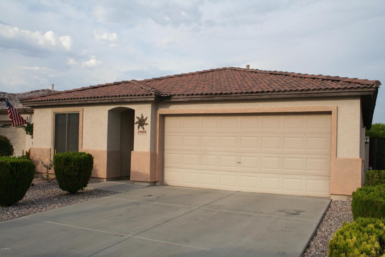 19589 N 107th Dr., Sun City, AZ 85373