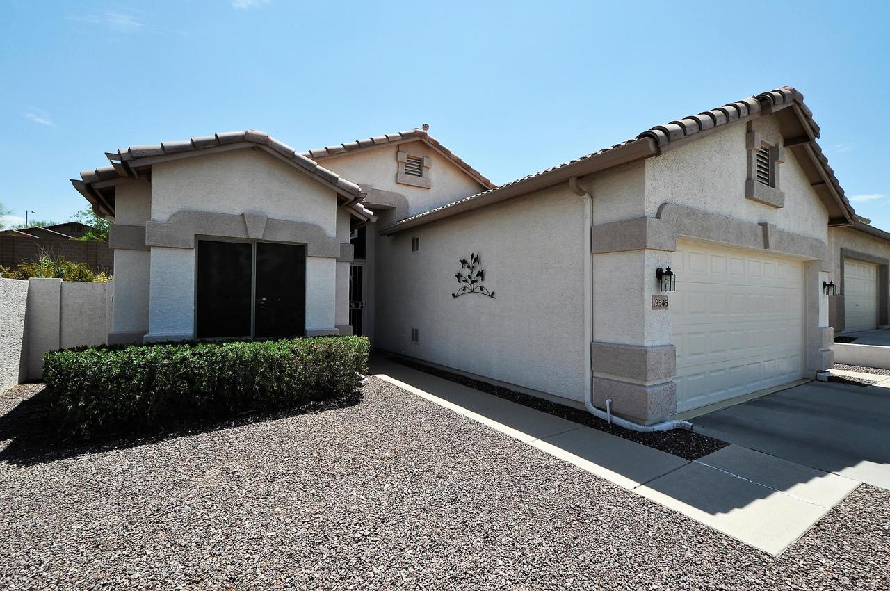 19545 N 108th Ave., Sun City, AZ 85373