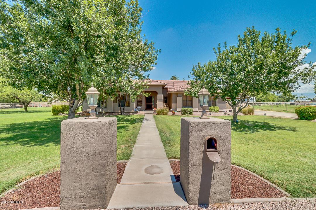 578 W Via De Arboles, San Tan Valley, AZ 85140