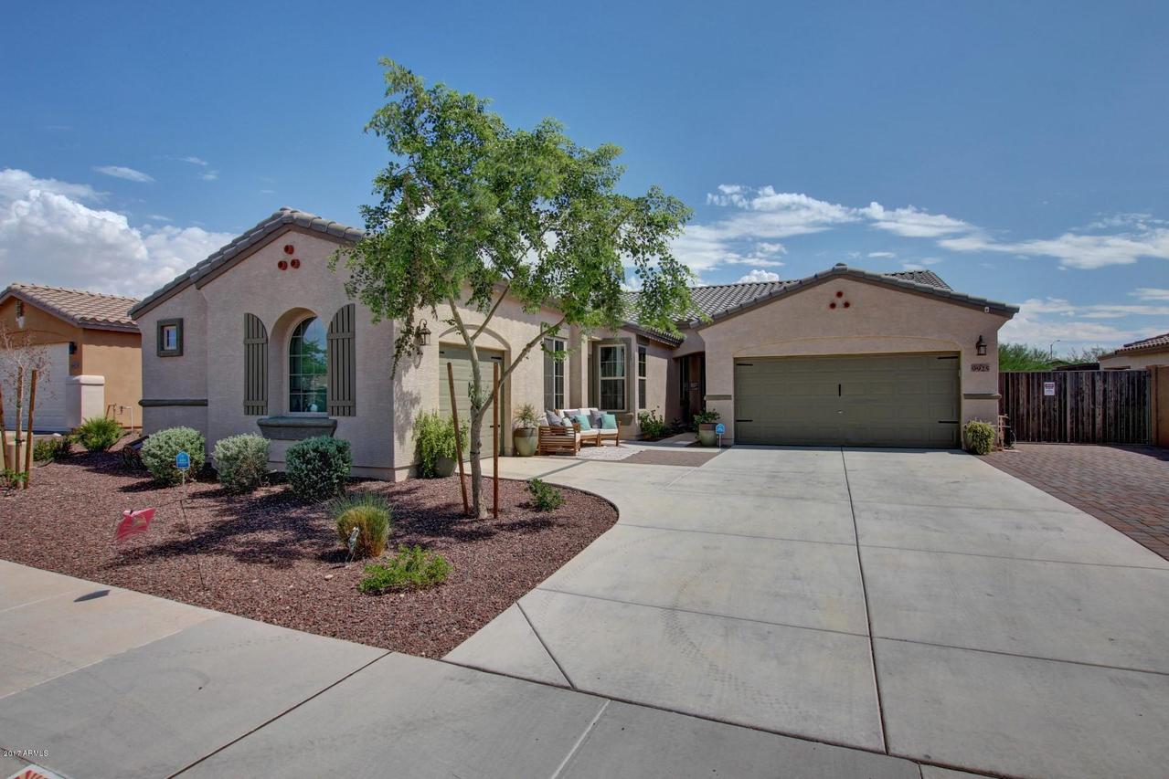 9925 W Villa Chula, Peoria, AZ 85383