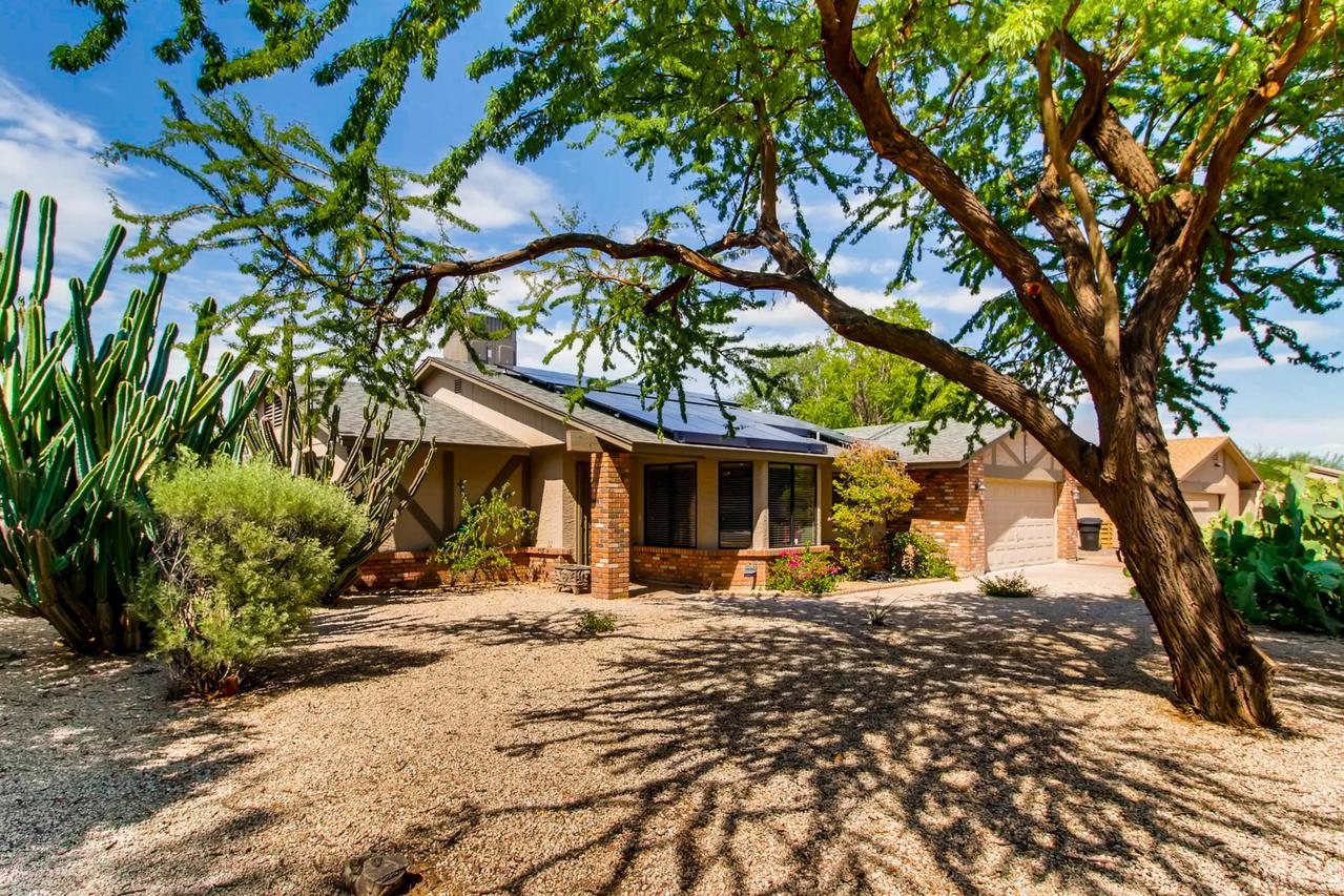 9456 E Laurel Ln., Scottsdale, AZ 85260