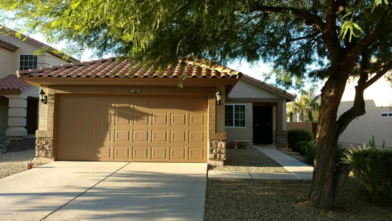 1516 E Saguaro Tr., San Tan Valley, AZ 85143