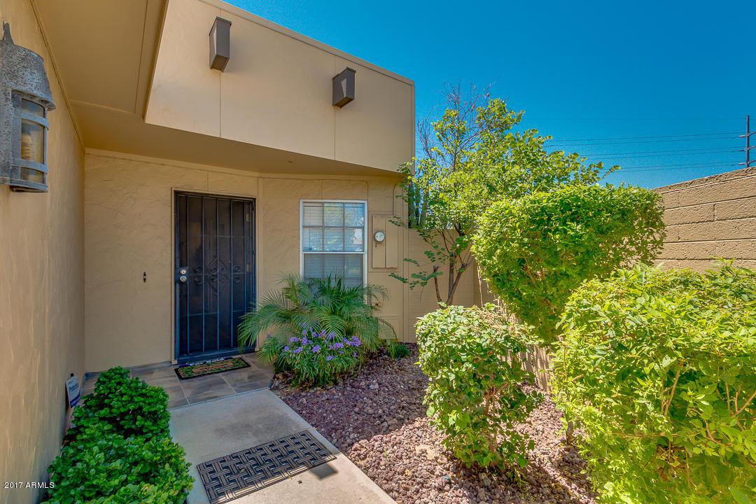 17014 N 107th Ave., Sun City, AZ 85373