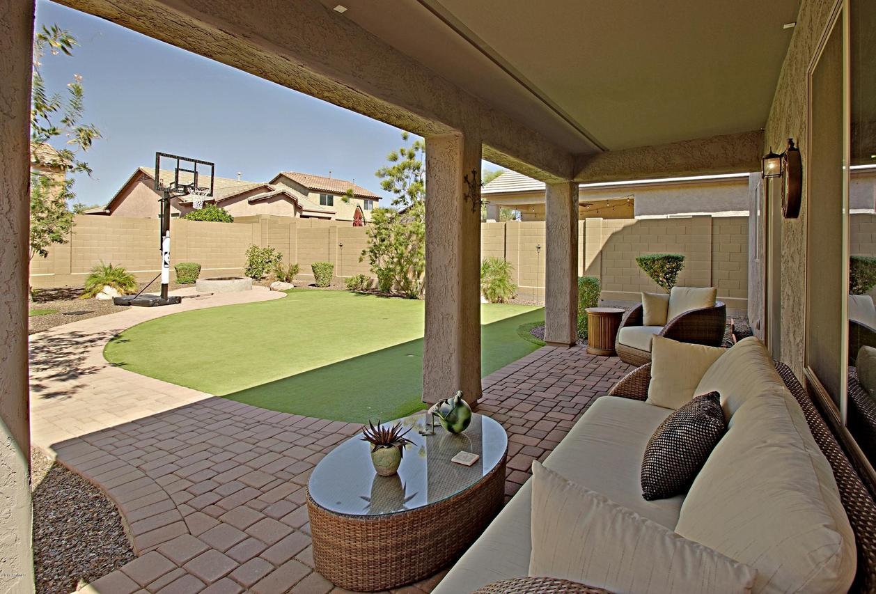 1714 W Desperado Way, Phoenix, AZ 85085