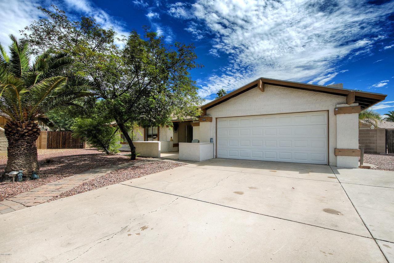 2507 W Obispo Cir., Mesa, AZ 85202