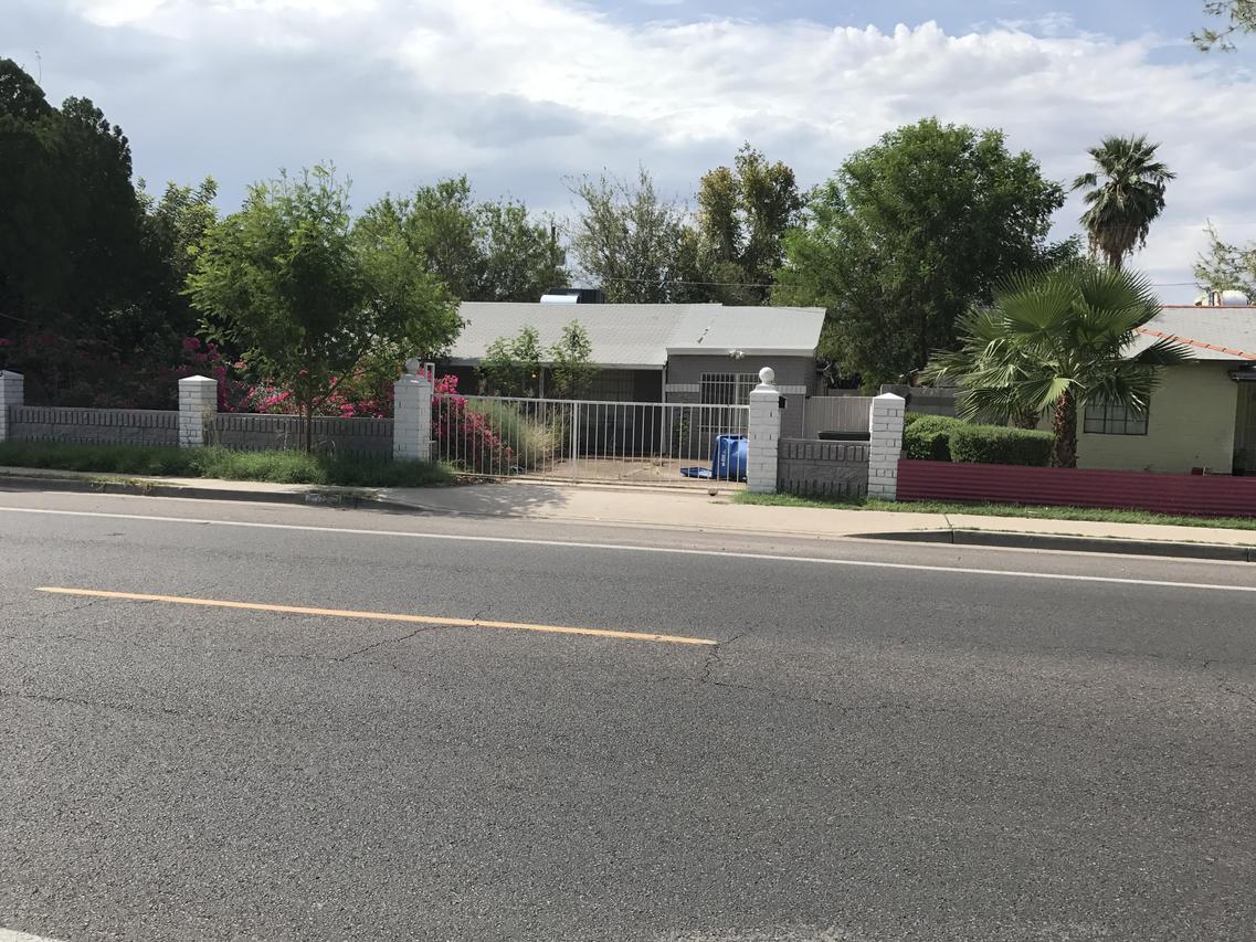 3035 E Oak St., Phoenix, AZ 85008