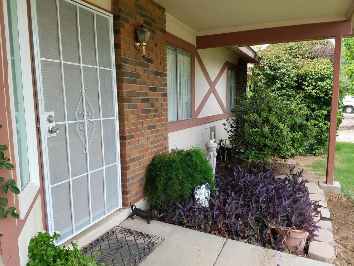 309 E Desert Ln., Gilbert, AZ 85234