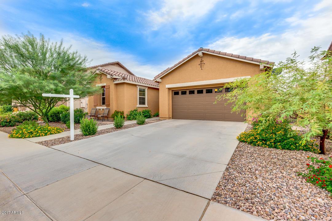 2817 E Presidio St., Mesa, AZ 85213
