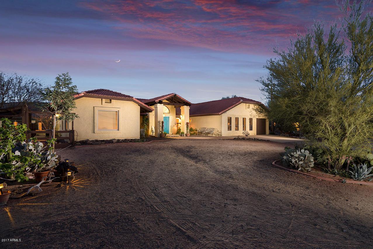45623 N 12th St., New River, AZ 85087
