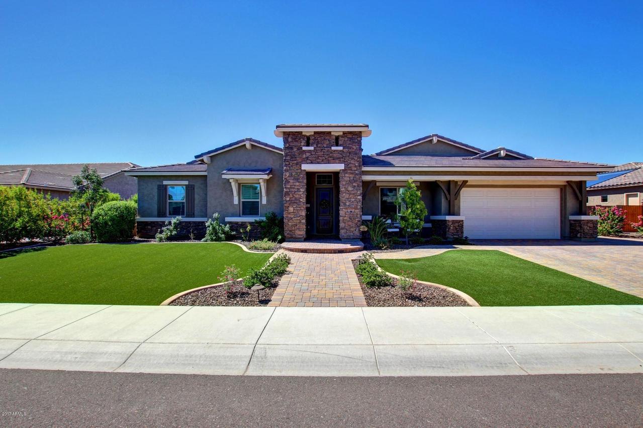 9405 W Los Gatos Dr., Peoria, AZ 85383