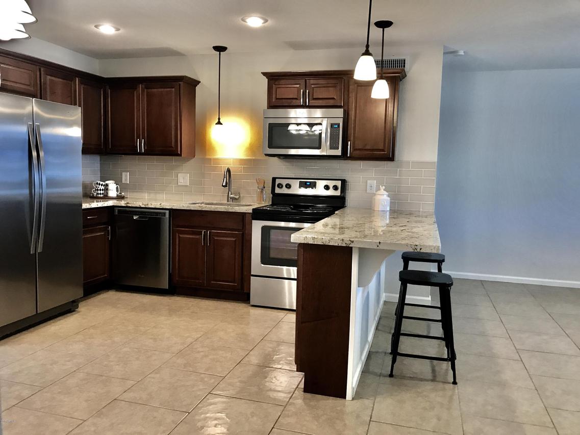 1027 E Ruth Ave., Phoenix, AZ 85020