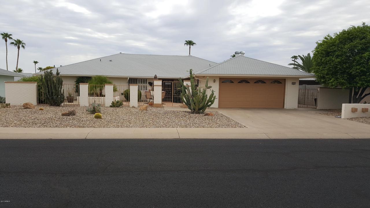 10401 W Chaparral Dr., Sun City, AZ 85373