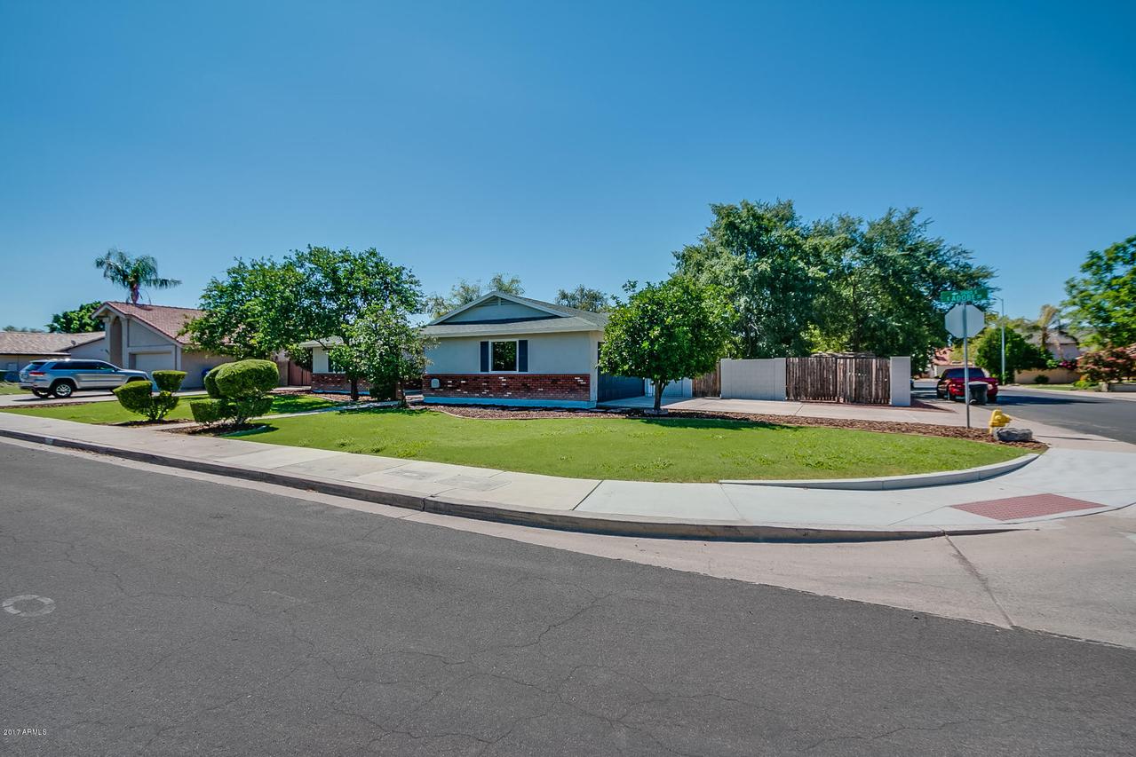 3933 E Adobe St., Mesa, AZ 85205