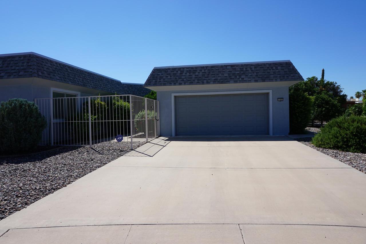 11025 W Acacia Dr., Sun City, AZ 85373