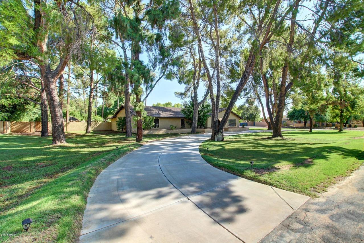 2608 W Barrow Dr., Chandler, AZ 85224