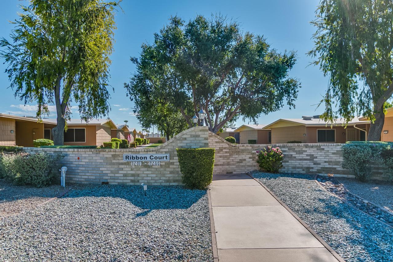 17433 N 99th Dr., Sun City, AZ 85373
