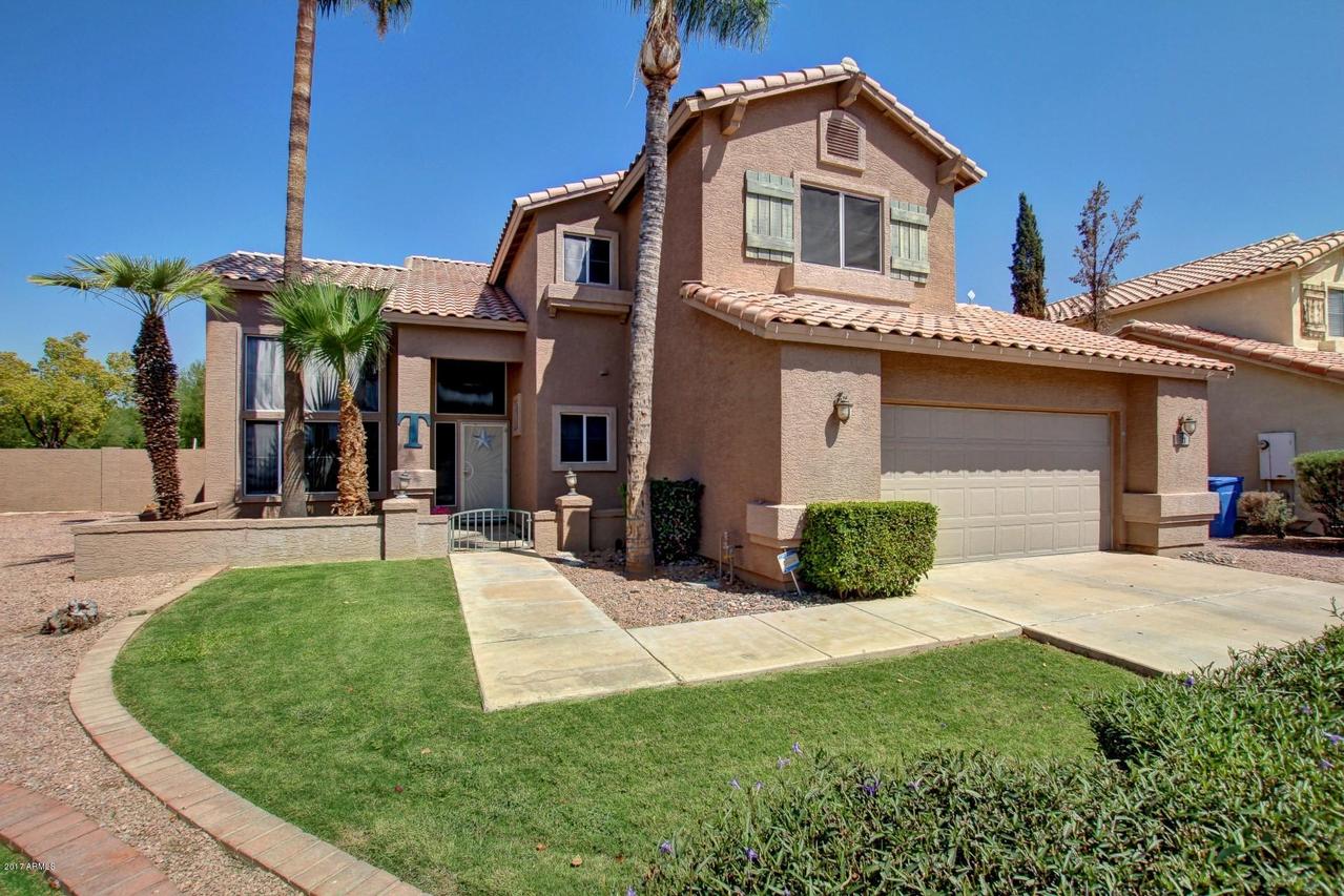 921 N Redrock St., Gilbert, AZ 85234