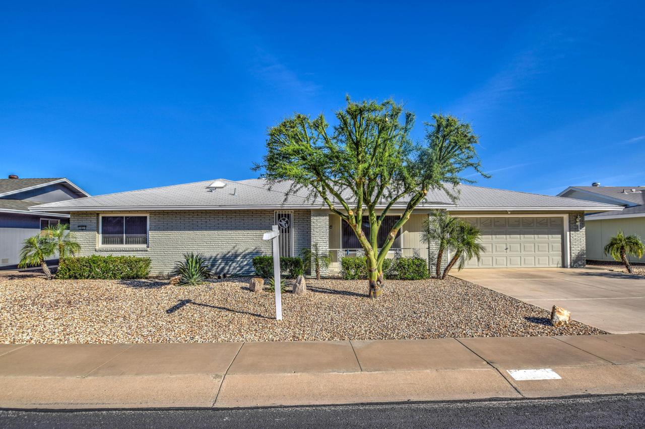 19621 N Willow Creek Cir., Sun City, AZ 85373