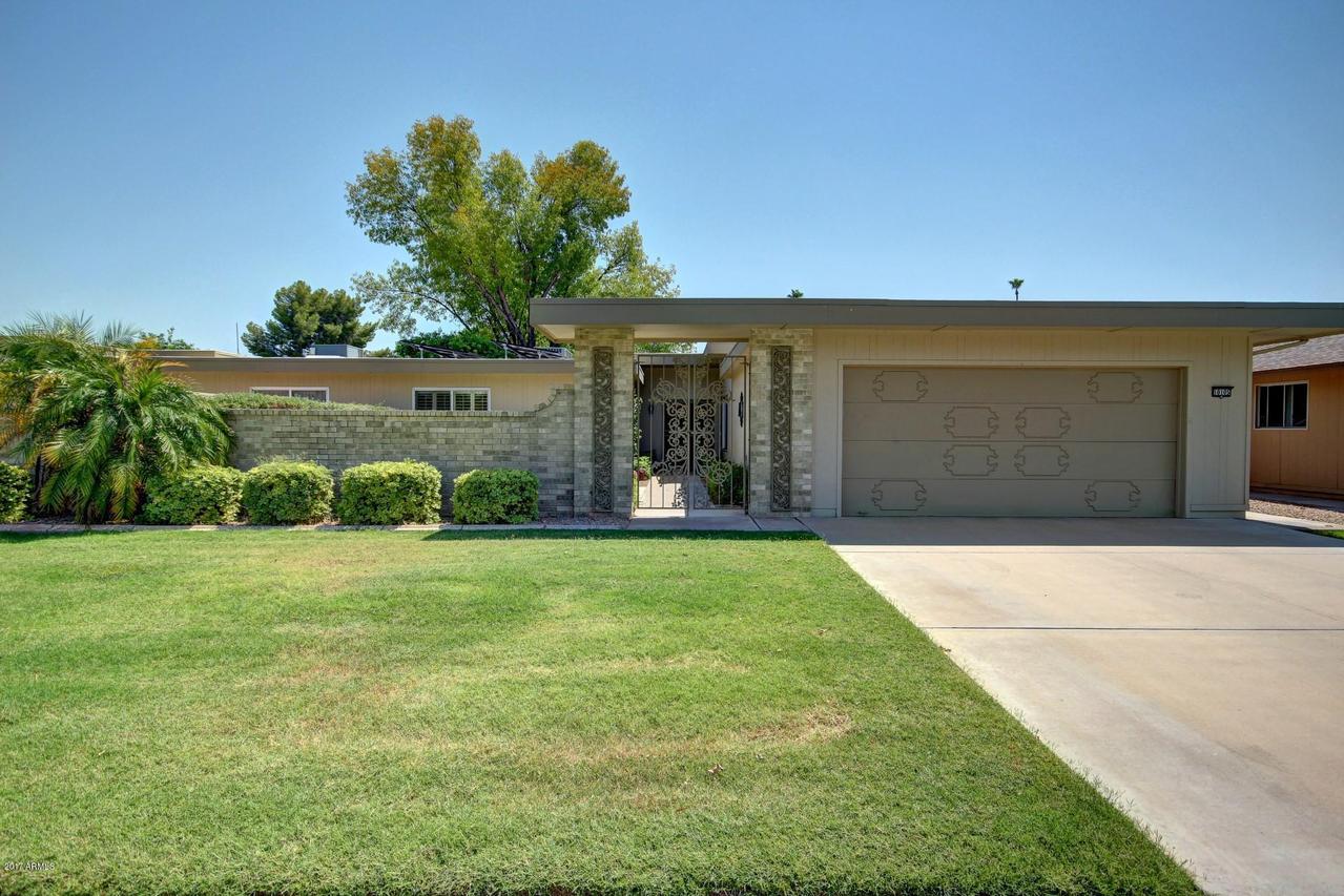 10105 W Manzanita Dr., Sun City, AZ 85373