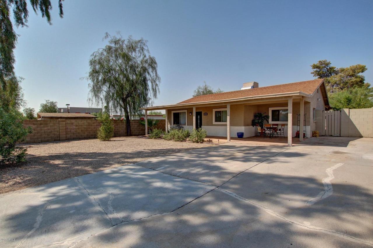 2228 E Paradise Ln., Phoenix, AZ 85022
