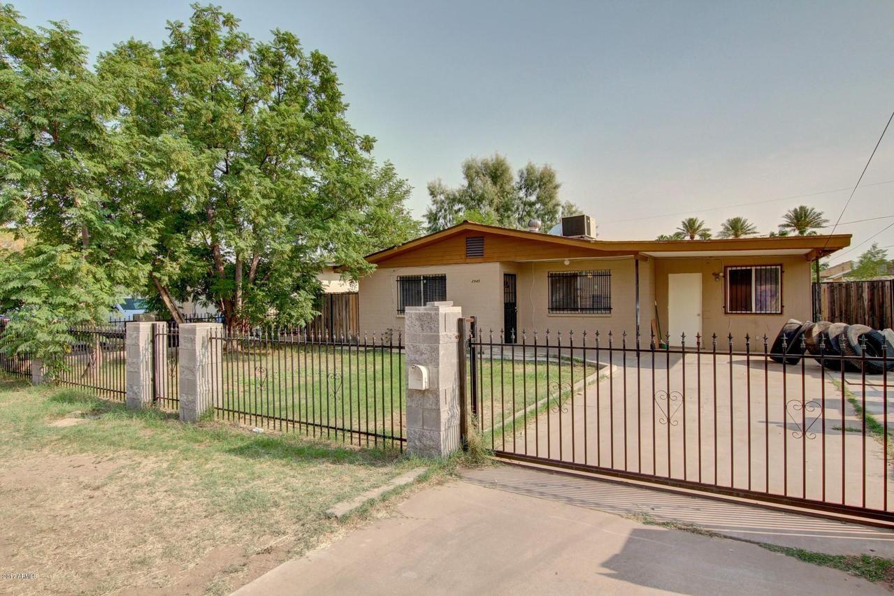 2945 E Palm Ln., Phoenix, AZ 85008