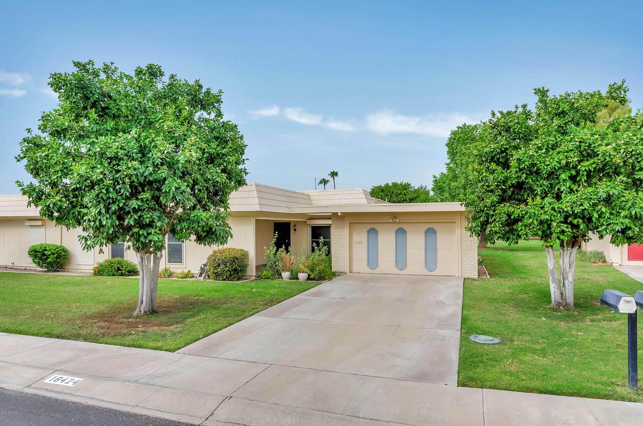 18424 N 101st Dr., Sun City, AZ 85373