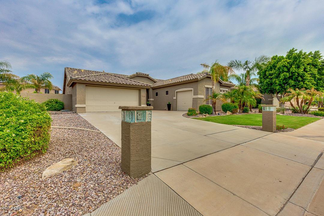 7162 W Buckskin Tr., Peoria, AZ 85383