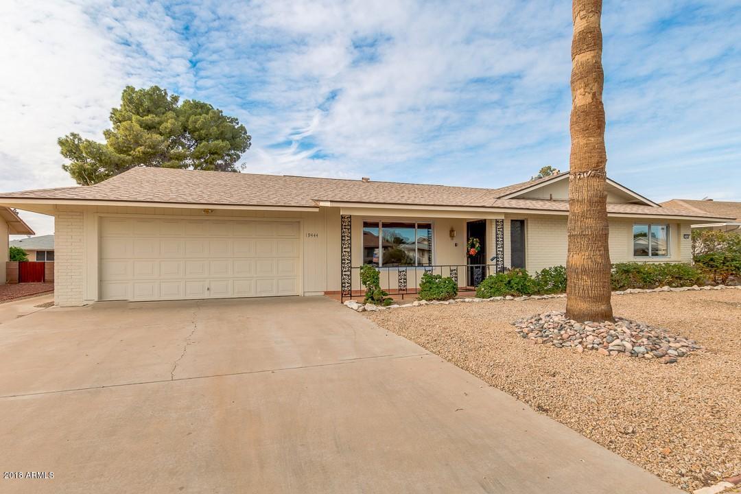19444 N Signal Butte Cir., Sun City, AZ 85373