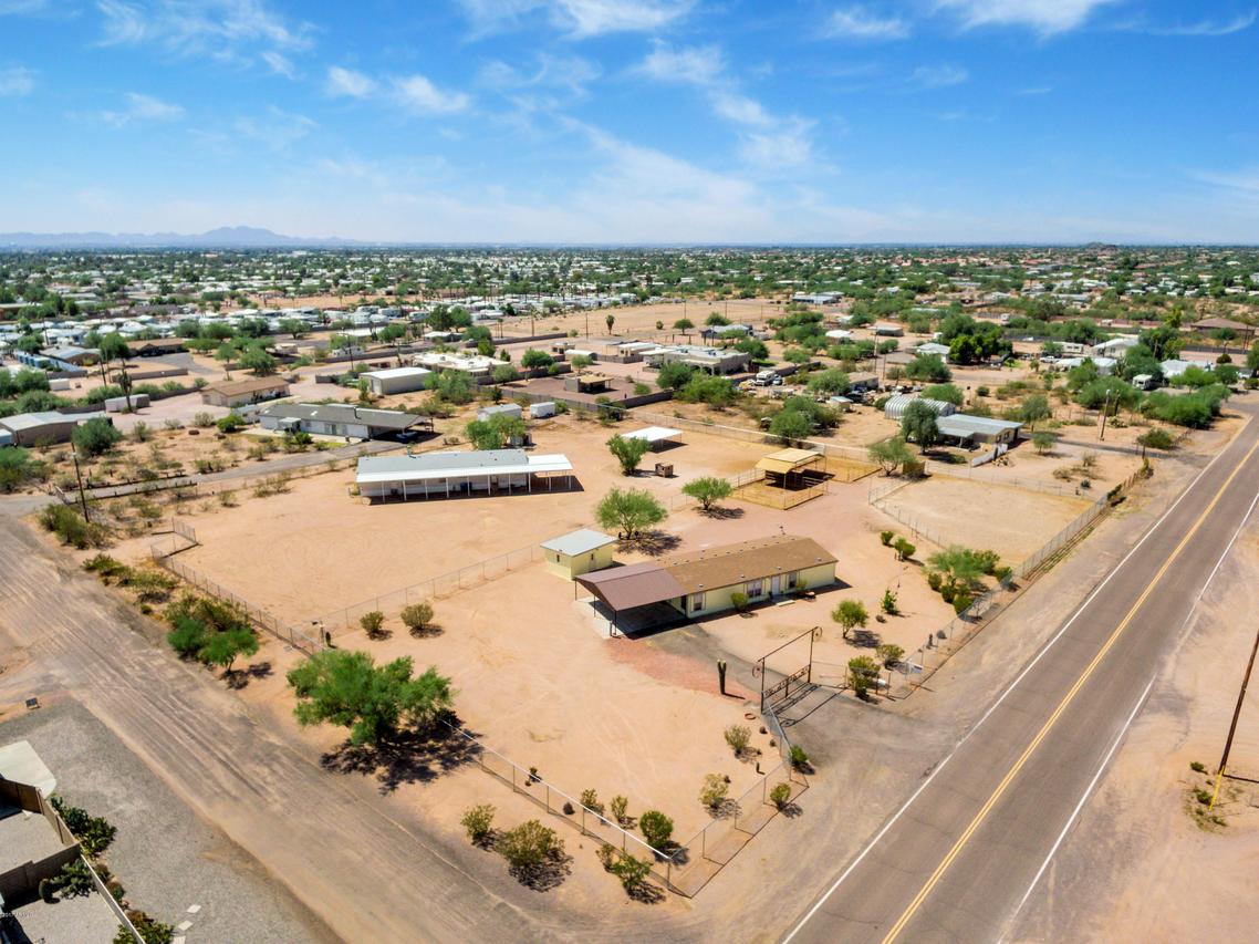 2035 W Foothill St., Apache Junction, AZ 85120