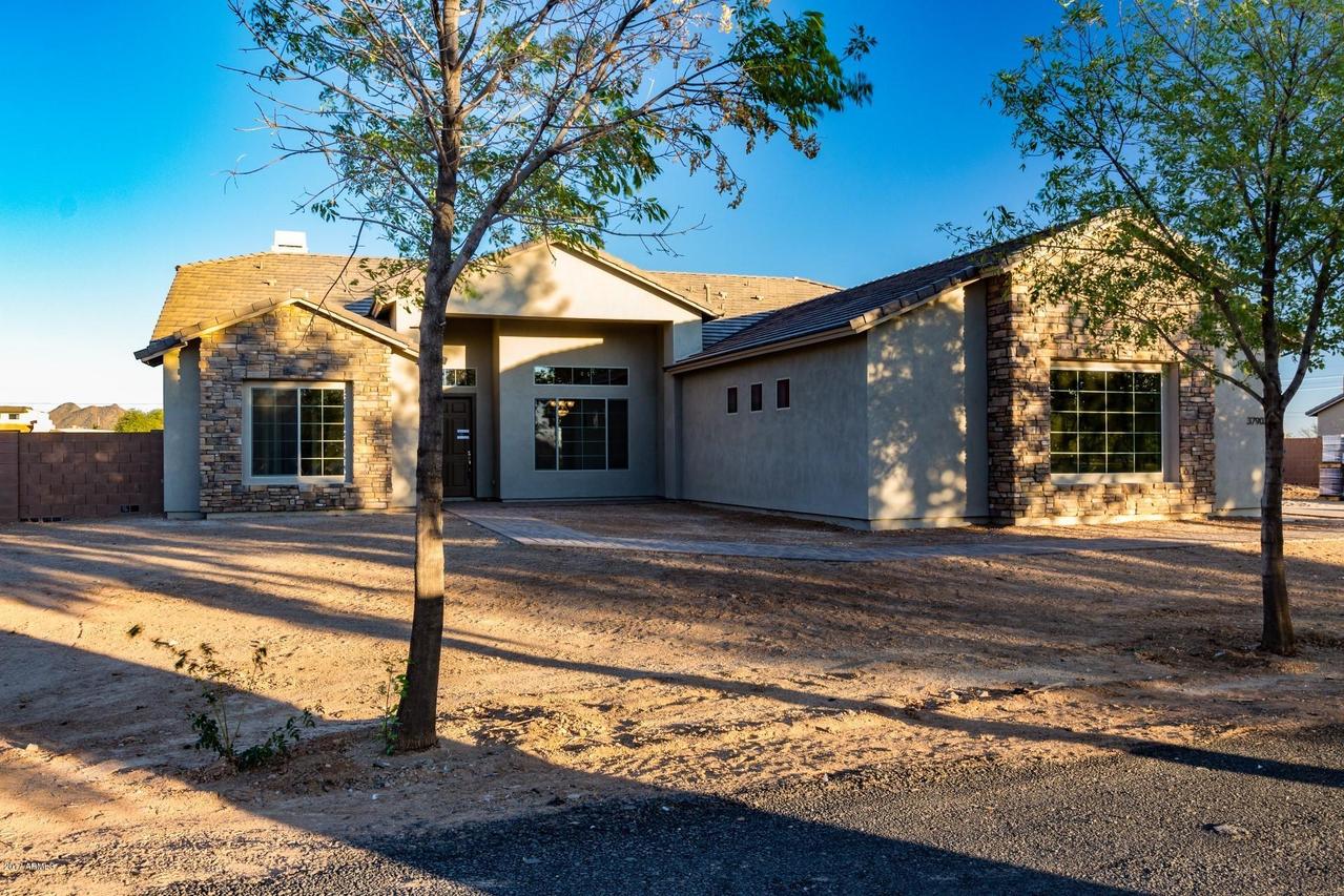 37903 N 6th Ave., Phoenix, AZ 85086