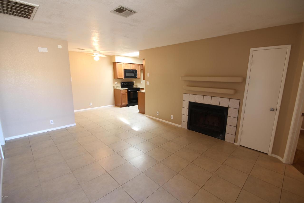 317 W Hononegh Dr. #2, Phoenix, AZ 85027