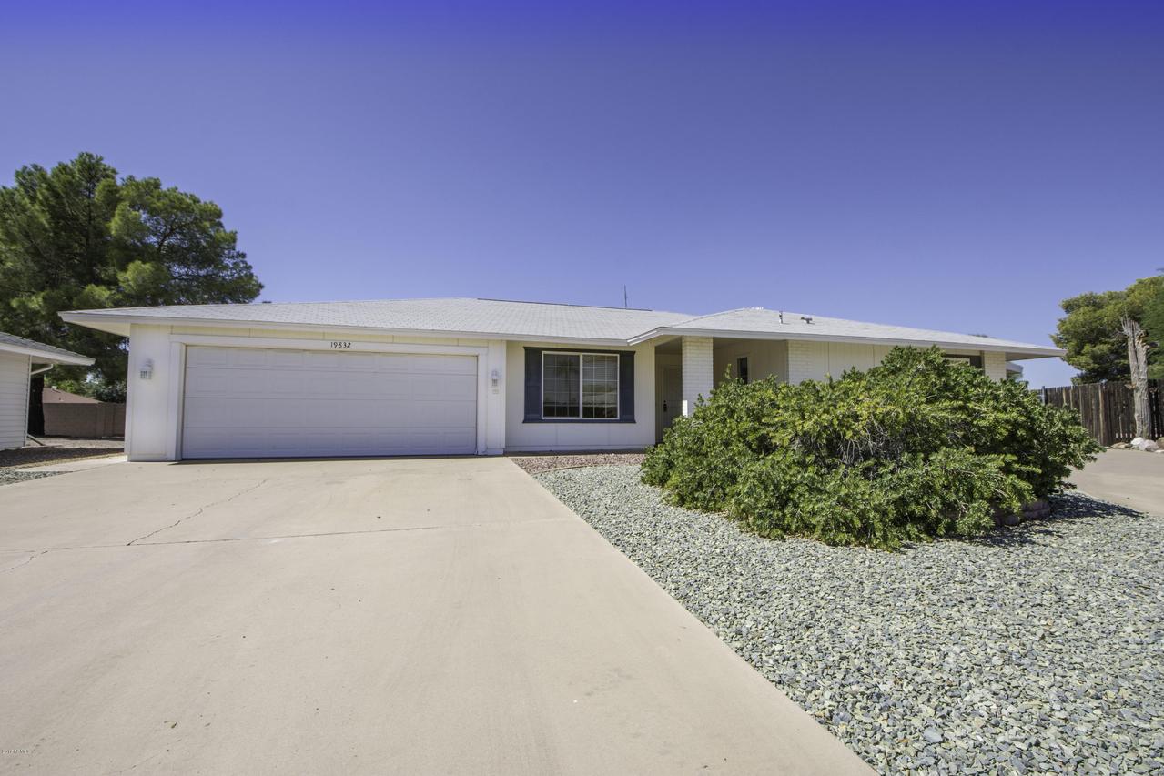 19832 N 101st Ave., Sun City, AZ 85373