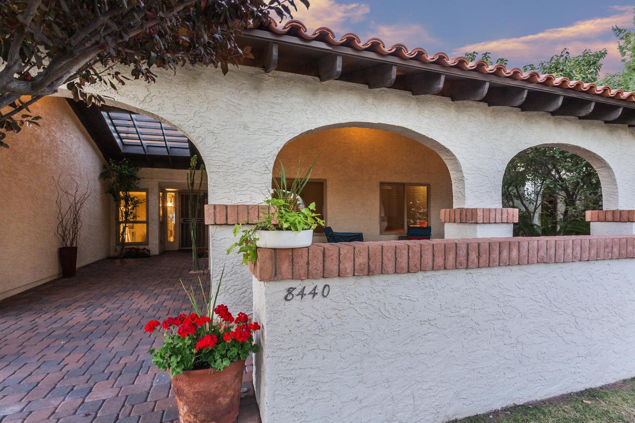8440 E San Candido Dr., Scottsdale, AZ 85258