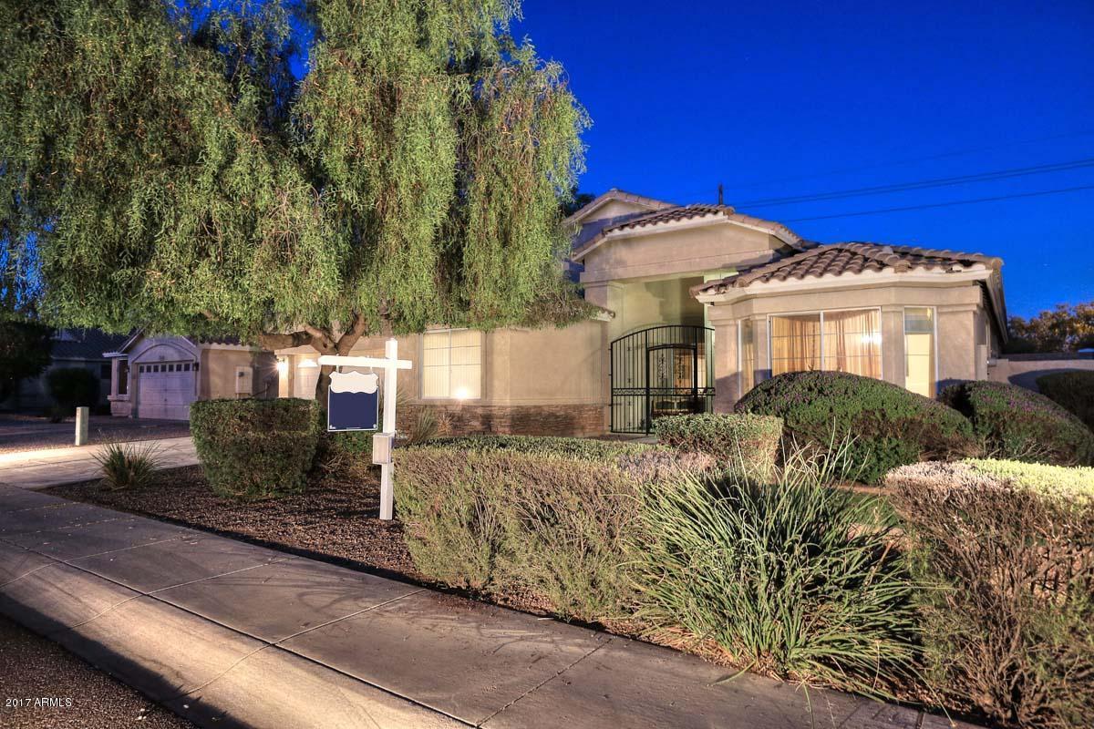 7413 N 75th Dr., Glendale, AZ 85303