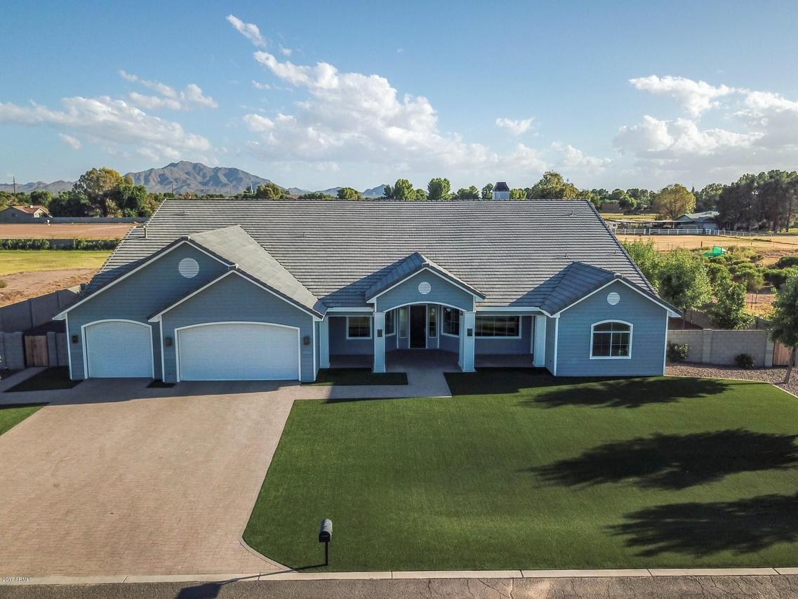 2311 E Walnut Rd., Gilbert, AZ 85298