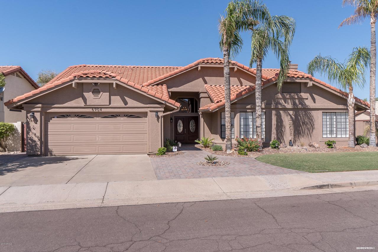 6904 W Sack Dr., Glendale, AZ 85308