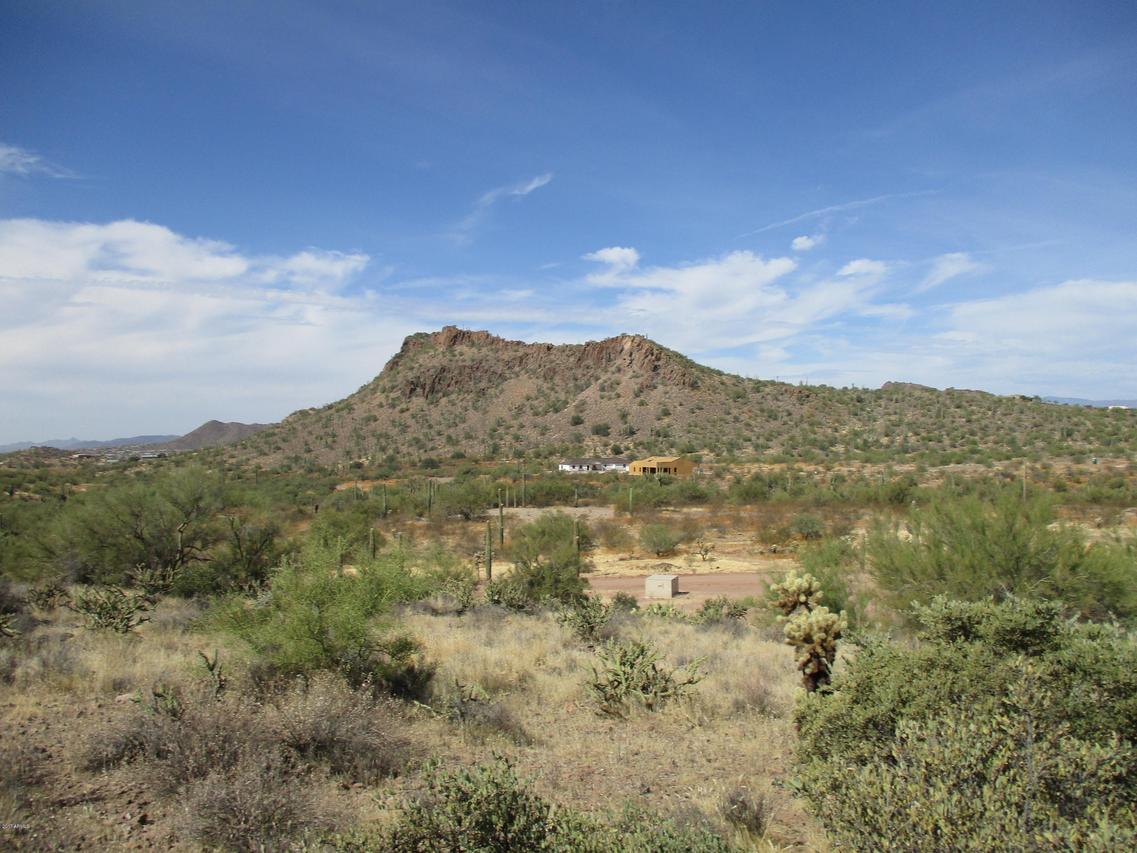 2.4 acres N 18 St. #4, New River, AZ 85087