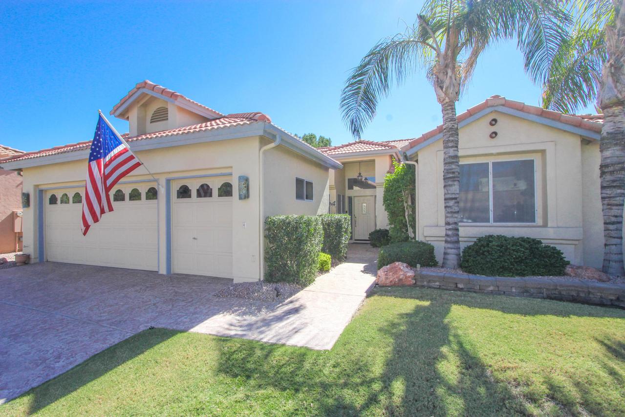 10719 E Arrowvale Dr., Sun Lakes, AZ 85248