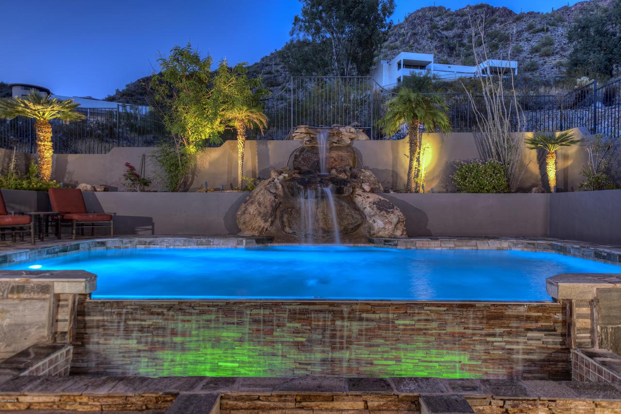 6739 N Palm Canyon Dr., Phoenix, AZ 85018