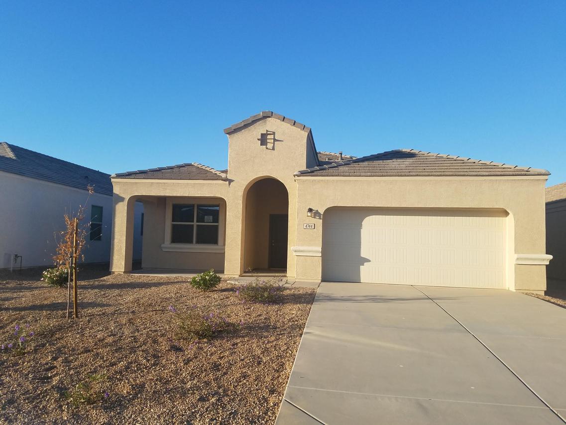 4744 E Fire Opal Ln., San Tan Valley, AZ 85143