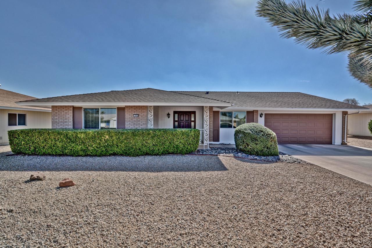 9207 W Greenway Rd., Sun City, AZ 85351