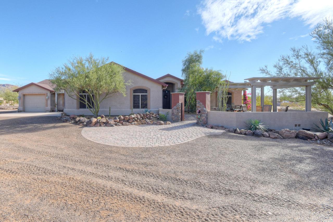 40831 N 3rd Ave., Phoenix, AZ 85086