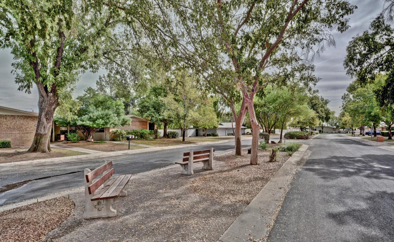 17614 N 105th Ave., Sun City, AZ 85373