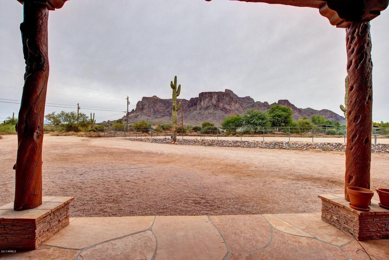 5169 E Forest St., Apache Junction, AZ 85119