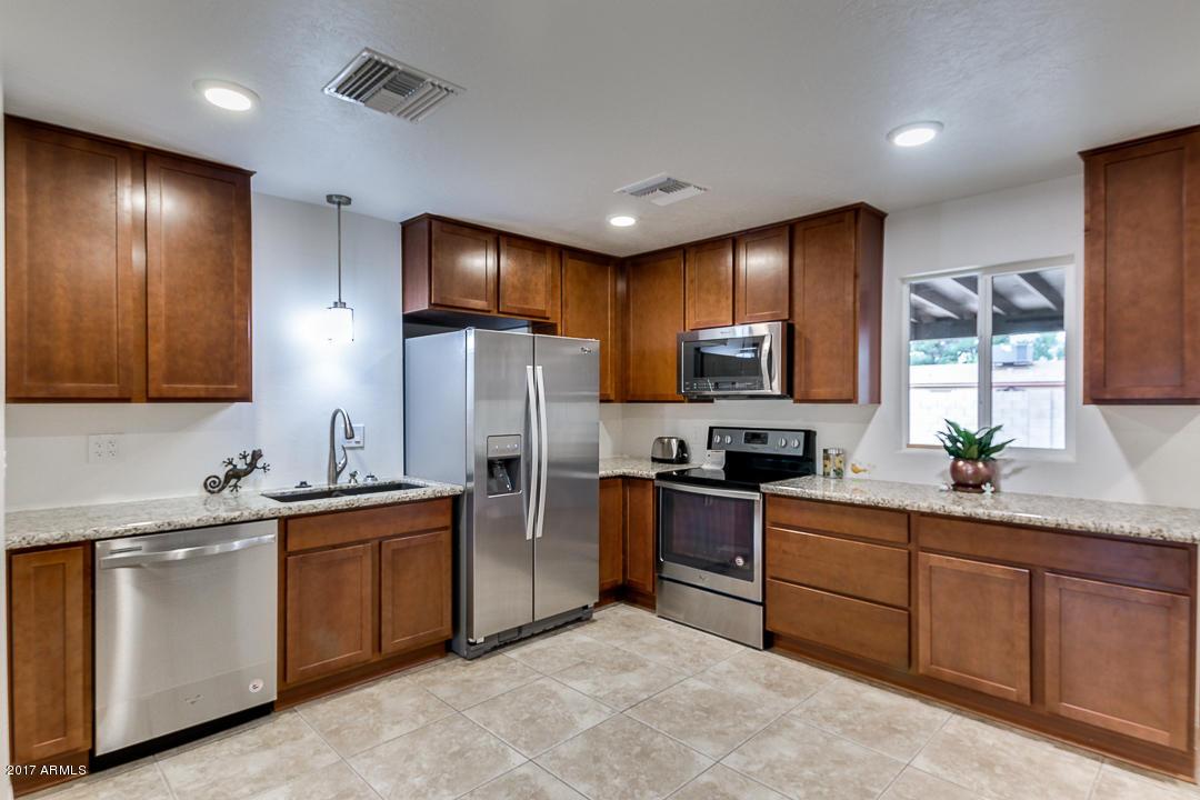 1231 W Tulsa St., Chandler, AZ 85224